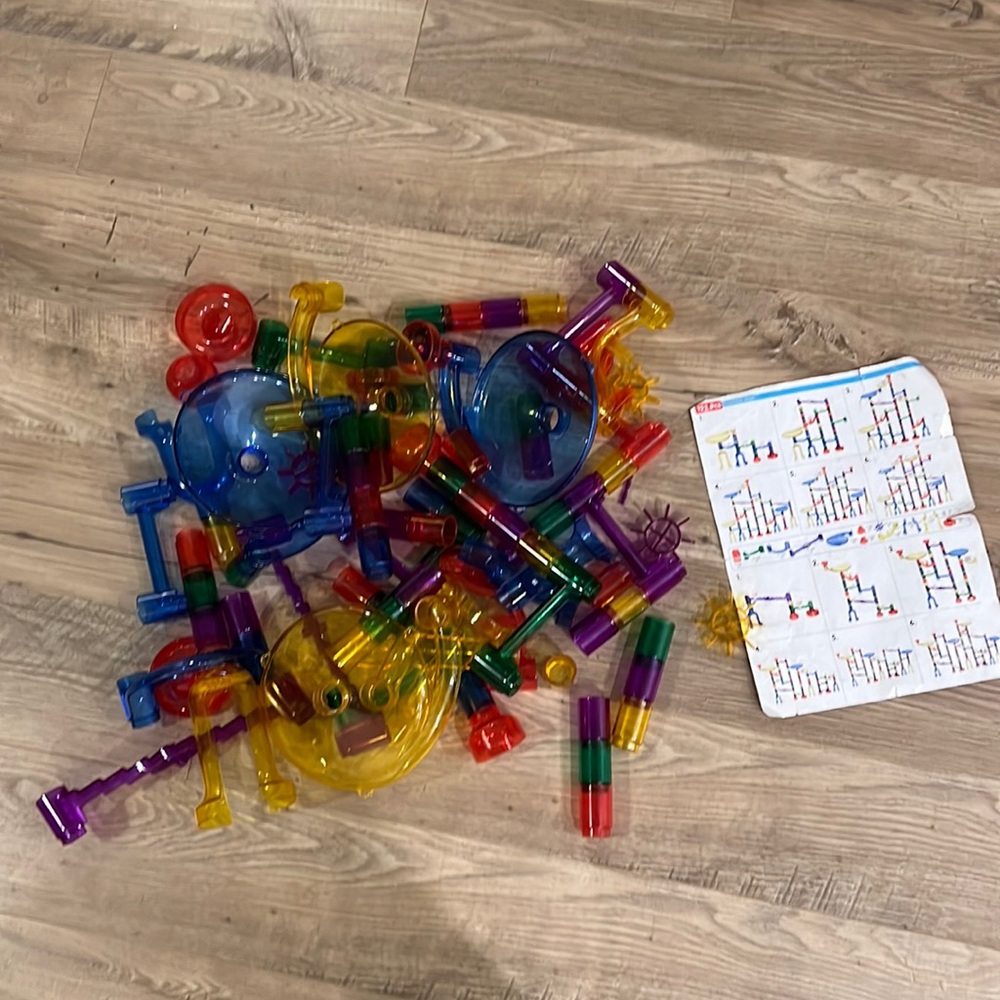 Marble run building toy